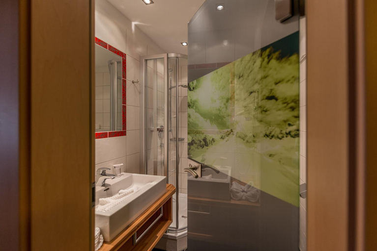Bathroom 4, Hotel Rosslhof 4 Star Superior, Liezen