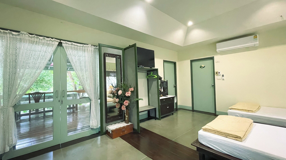 Bedroom 9
