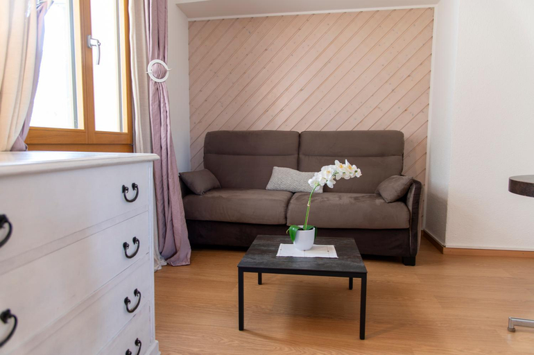 Others 5, Hotel de la place, Pays-d'Enhaut