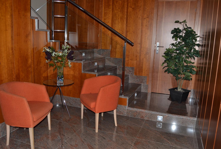 Others 4, Hotel Jarama, Zamora