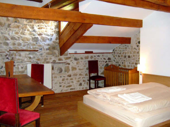 Bedroom 4, Nice Apartment in Olsberg, Saône-et-Loire
