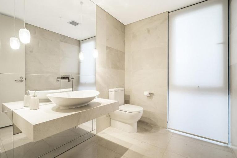 Bathroom 3, Mindil Beach Casino Resort, The Gardens