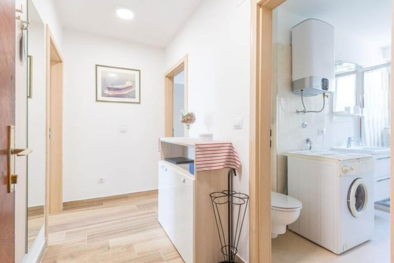 Bathroom 4, Apartment Luce Royal - One Bedroom Apartment With Balcony and Sea View, Dubrovnik