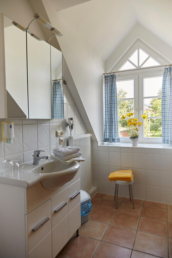 Bathroom 4, Flair Landhotel Strengliner Muhle, Segeberg