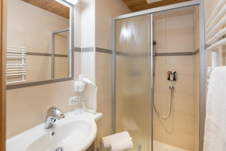Shower 4, Apparthotel Kirchgasser, Tamsweg