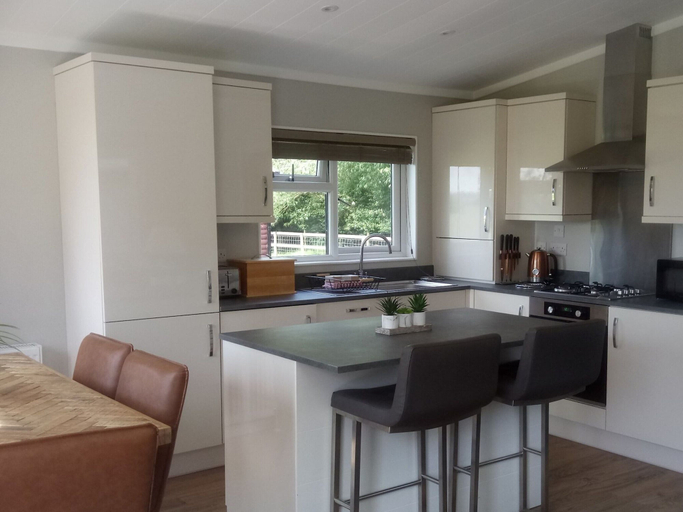 Others 4, Cottage in Brookland near Romney Marsh, Kent