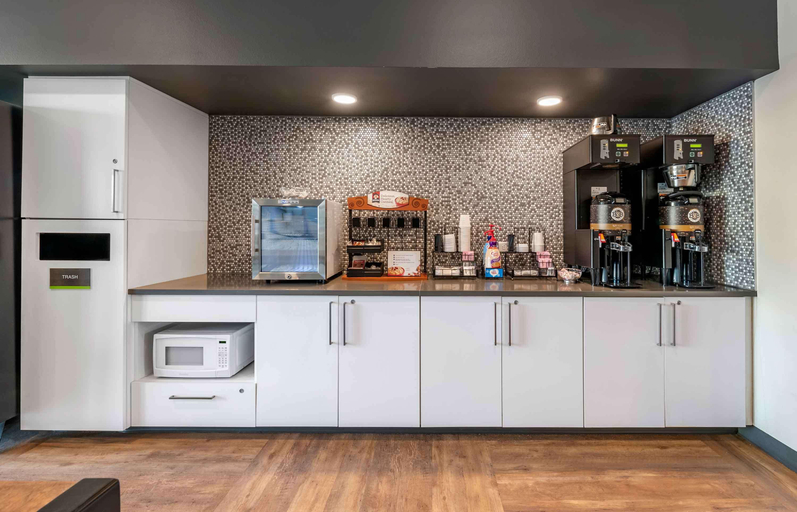 Food & Drinks, Extended Stay America Providence, Providence