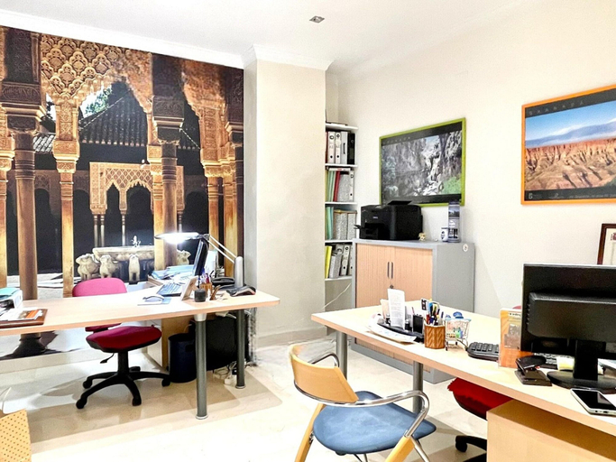 Business center 5, Belvilla by OYO Loft Remote-working, Granada