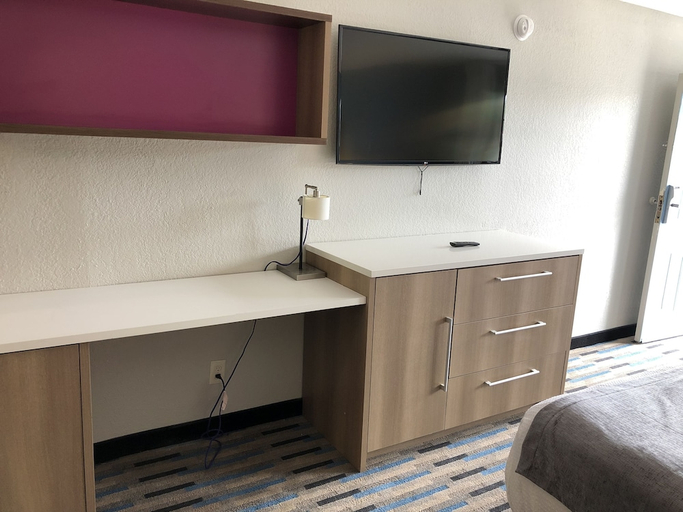 Others 3, All Seasons Inn & Suites, Shelby