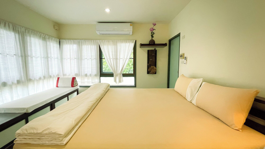 Bedroom 22
