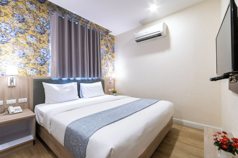 Bedroom 24