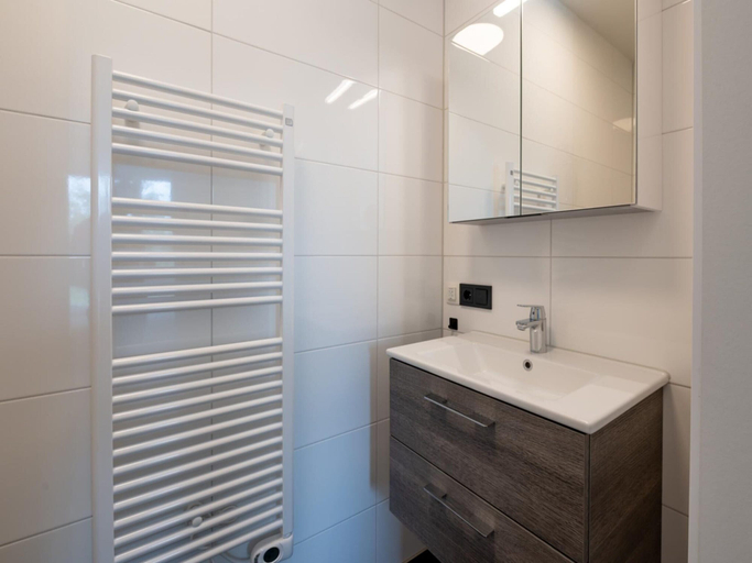 Bathroom 3, Apartment in Zeeland With Marina and Views, Middelburg