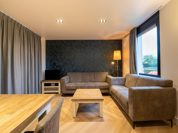 Others 4, Holiday Home in South Holland With Shared Pool, Zevenhuizen-Moerkapelle