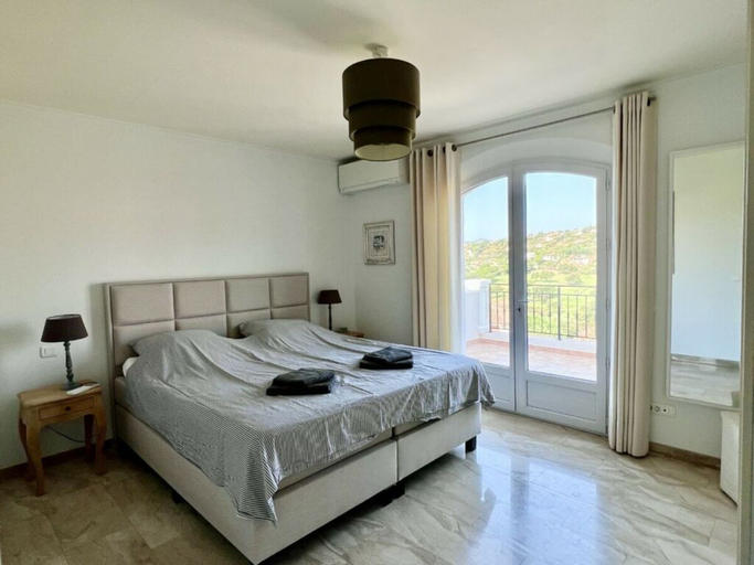 Bedroom 2, Villa Residence du Lac - Sainte Maxime, Var