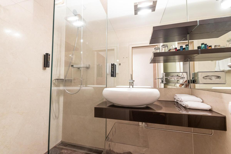 Bathroom 4, Maiers Kuschelhotel Loipersdorf - ADULTS ONLY, Jennersdorf