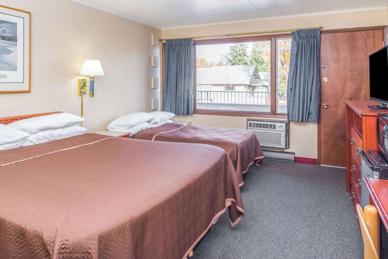 Bedroom 3, Travelodge by Wyndham Kalispell, Flathead