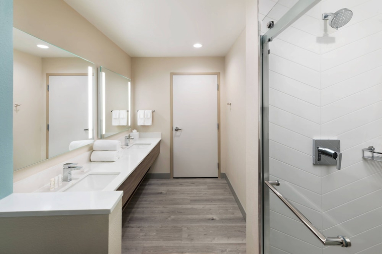Bathroom 3, Fairfield Inn & Suites by Marriott Marathon Florida Keys, Monroe
