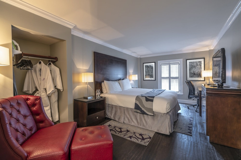 Bedroom 3, HOTEL LE MARAIS, Orleans