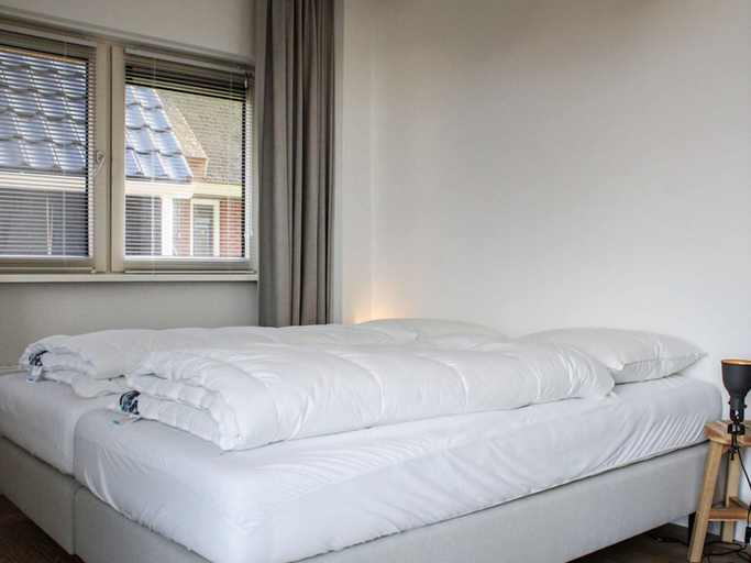 Bedroom 2, Villa With Large Garden in a Holiday Park, Skarsterlân