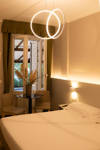 Bedroom 12