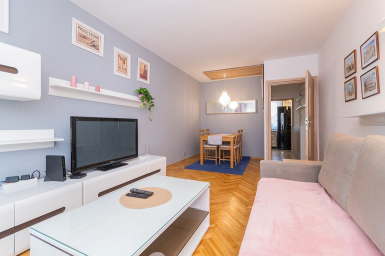 Others 5, Summer 4 by Grand Apartments, Gdańsk City