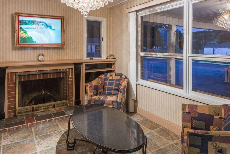 Others 5, KNIGHTS INN PLAINFIELD, Windham