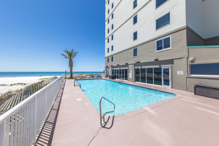 Sport & Beauty 1, Royal Palms Condos, Baldwin