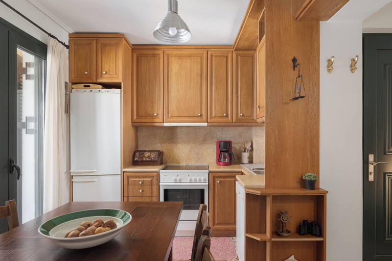 Others 5, Villa Nefeli, Peloponnese