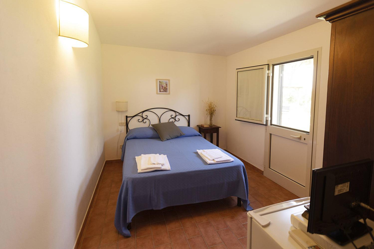 Bedroom 2, Quercesecca, Grosseto