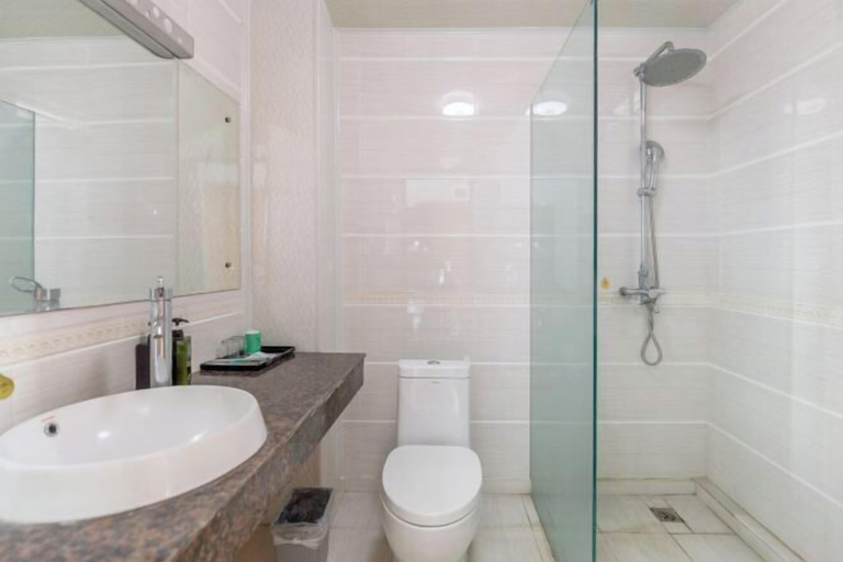 Bathroom 5, Tengjia Hotel, Baoshan