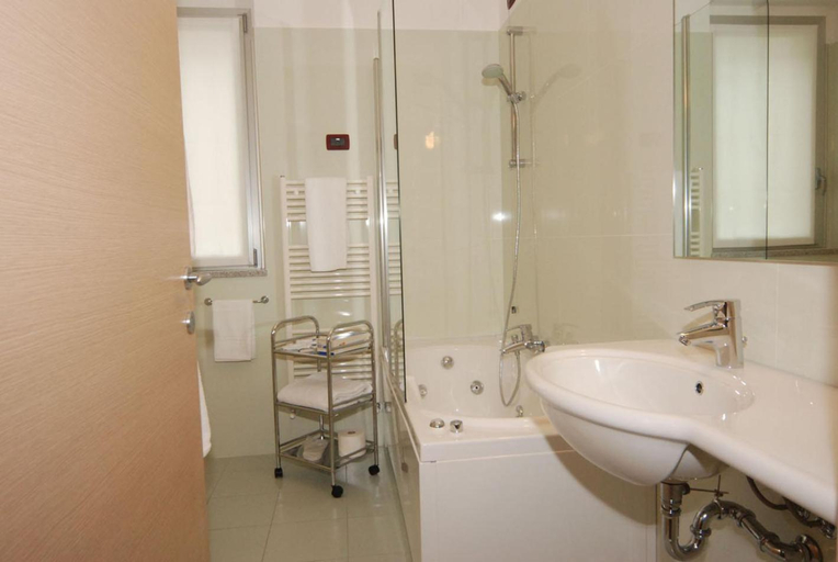 Others 3, Residence & Suites Solaf, Bergamo