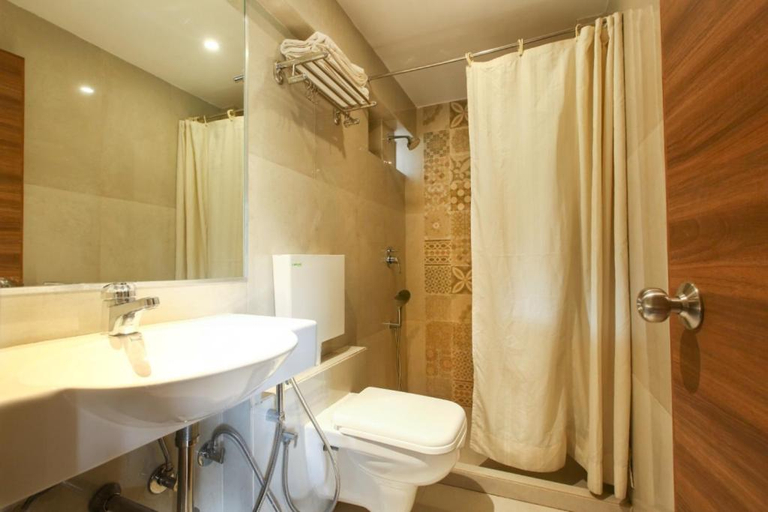 Bathroom 4, Lake View Resort, Pune