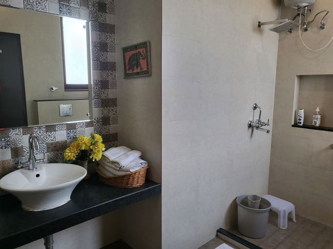 Bathroom 5, All Seasons Heritage Homestay, Jaipur