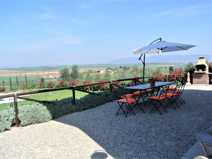 Dining 4, Belvilla by OYO Ciliegi, Arezzo