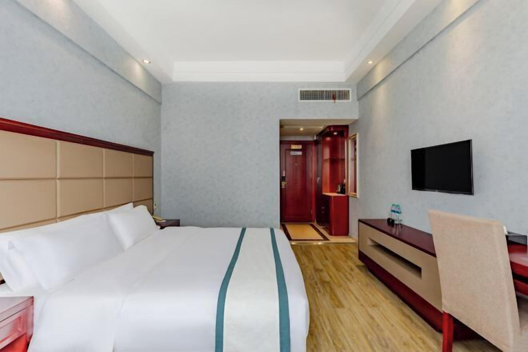 Bedroom 3, Xinyu Donghu Four Seasons Hotel, Xinyu