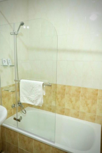 Others 5, Hostal Jaufil, Granada