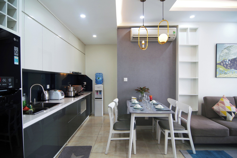 Dining Room 13