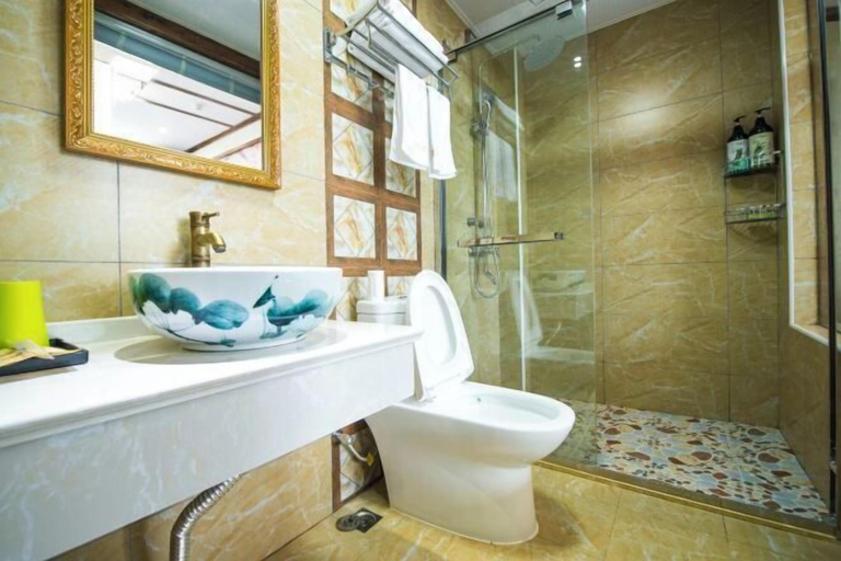 Bathroom 3, Hongcun Summary Ruiyun Boutique Hotel, Huangshan