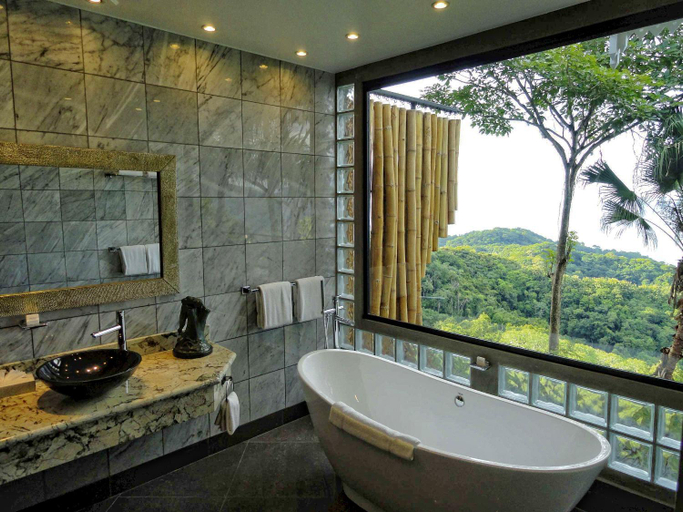 Bathroom 4, Hotel Villa Caletas, Garabito