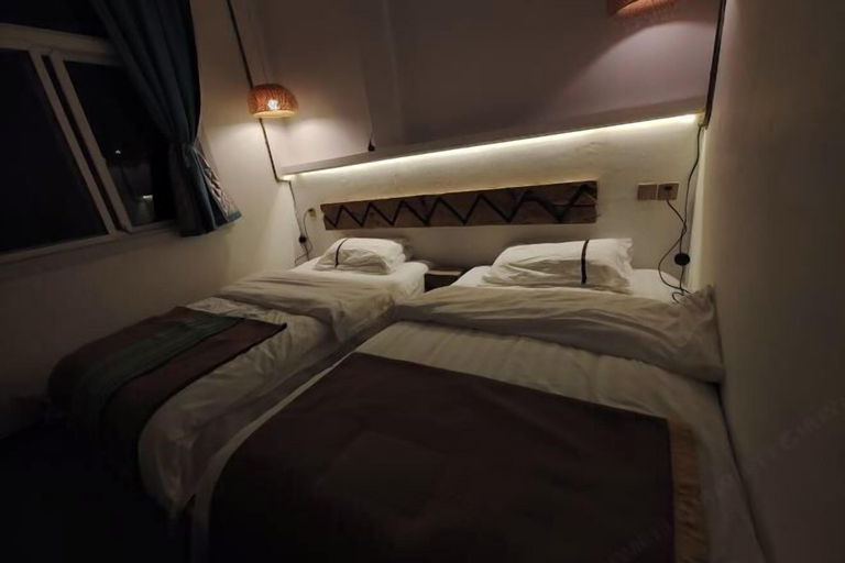 Bedroom 5, Far Away Inn, Lijiang