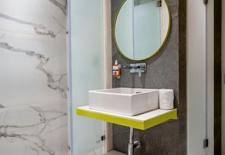 Bathroom 7