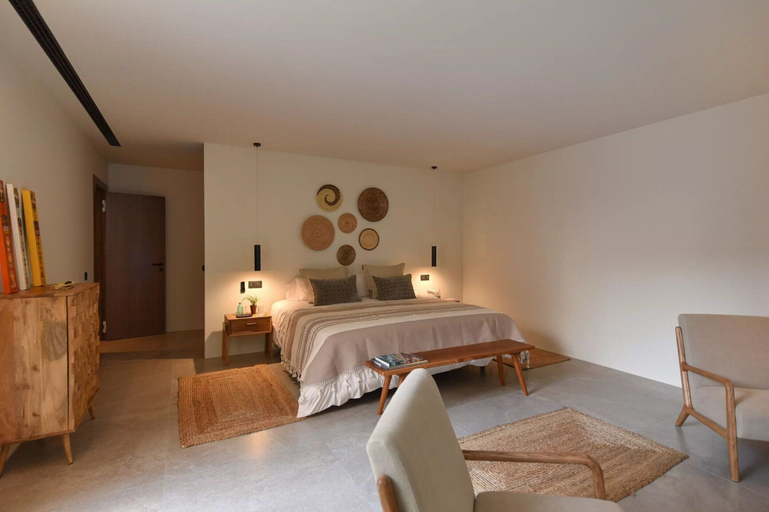 Room 4, Villa in Tauro With Private Pool & Beach Access, Las Palmas