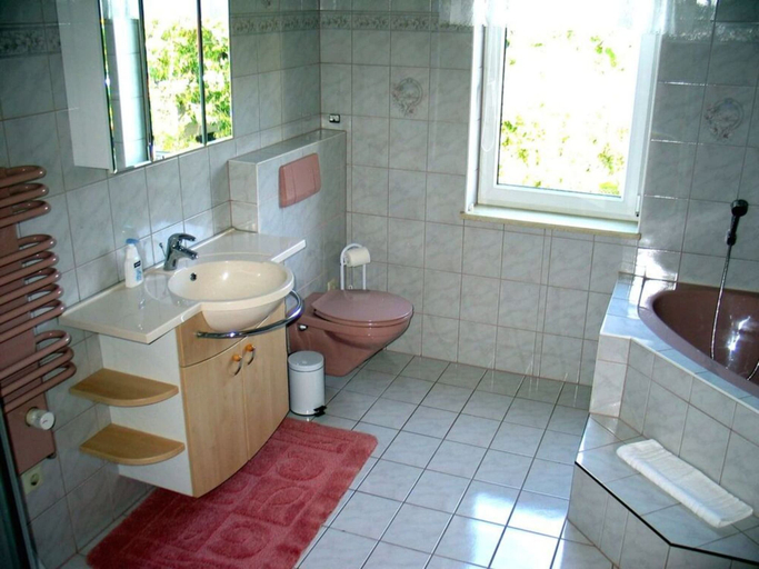 Others 4, Rose Ambience Modern Retreat, Unstrut-Hainich-Kreis