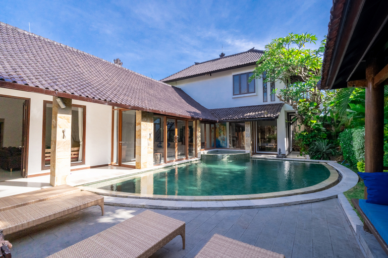Sport & Beauty 4, Villa Aveli Seminyak, Badung