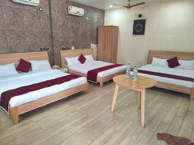 Bedroom 2, Coastal Grand La Flora Beach Resort, Viluppuram