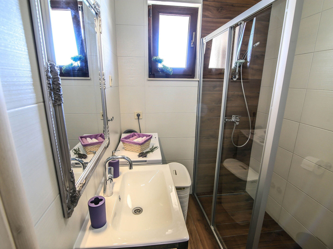 Bathroom, Apartment in Konavle Region Gruda, Konavle