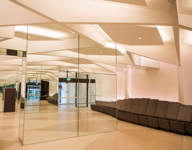 Public Area, Lumina Stays - Lighthouse, Melbourne