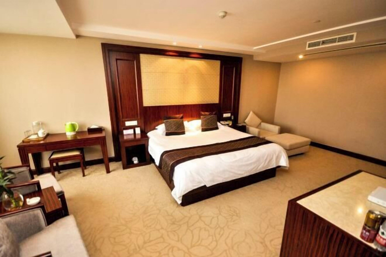 Bedroom 5, Xinhui Hotel, Zhoushan