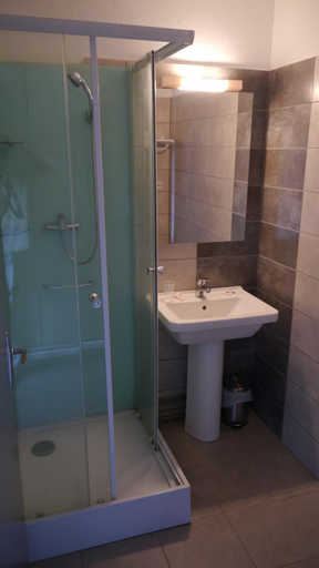 Bathroom 3, Hotel Les Persedes, Ardèche