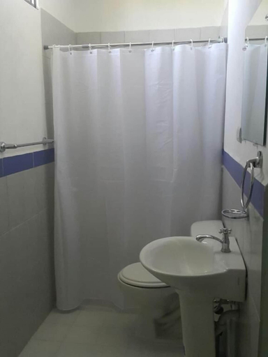 Bathroom 4, Centro YAYABO, Masaya